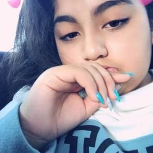 Meet your Posher, Lorena